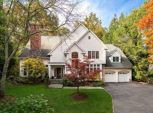 27 Oak Ln, Scarsdale, NY 10583