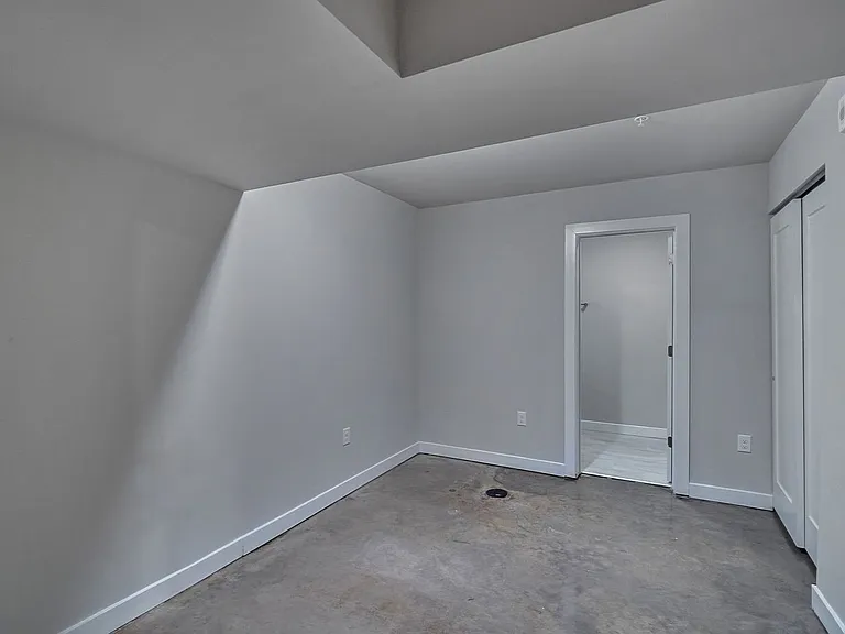 10 Walnut Aly — Photo 41