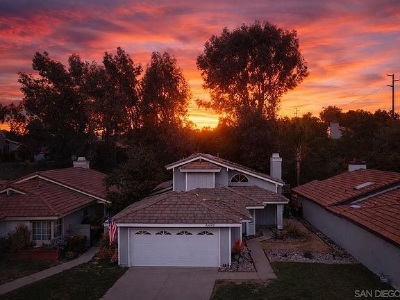 4th image of 42040 Teatree Ct