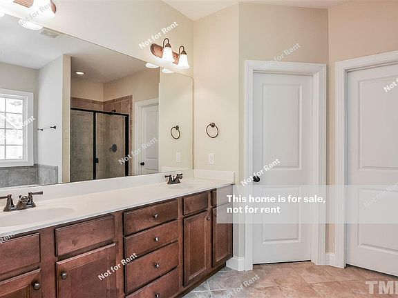4th image of 86 Bentley Way