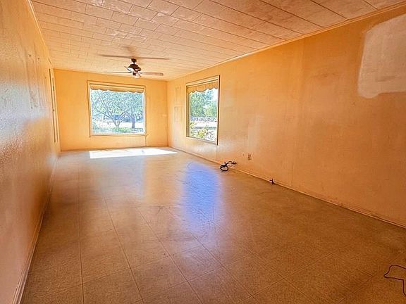 3rd image of 815 E Hidalgo Ave #9B