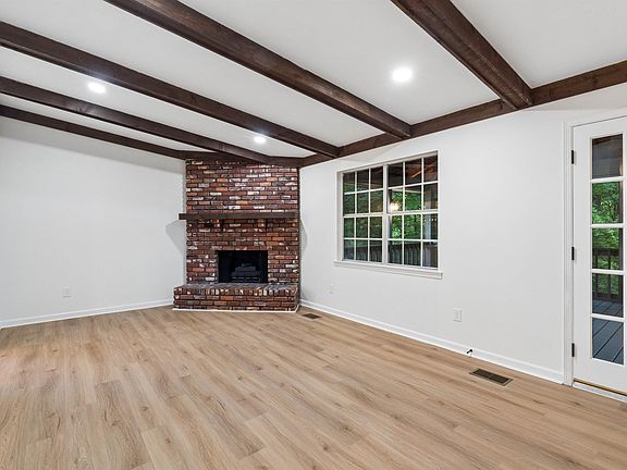 4th image of 316 Gemini Cir