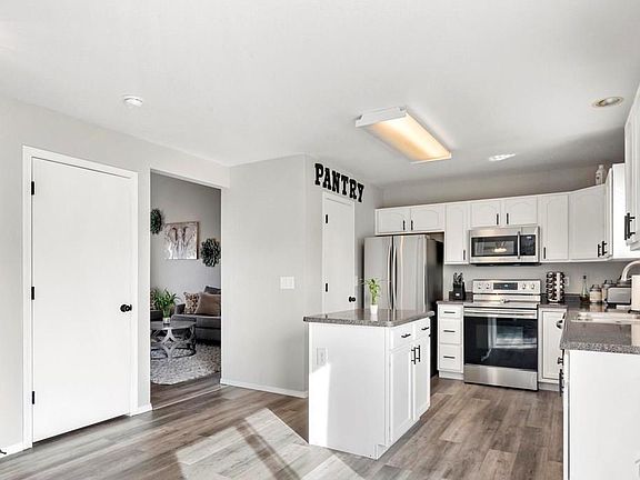 5th image of 3840 Bison Ln