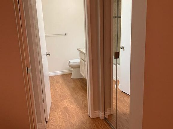 5th image of 522 N Bellflower Blvd #211