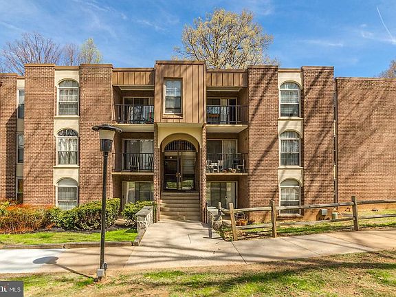 2nd image of 3330 Woodburn Village Dr APT 23