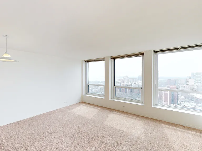 Dining/Living room