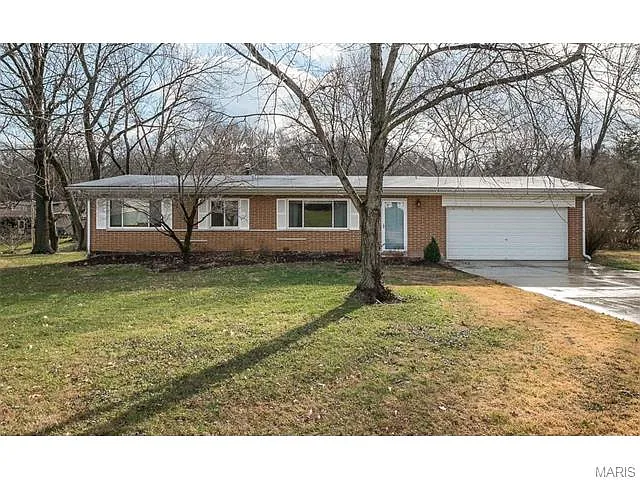 56 Sun Valley Dr photo 1