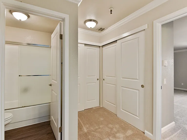 2465 Shoreline Dr — Photo 21