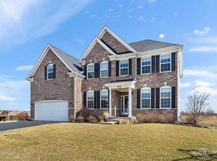 876 Snow St, Sugar Grove, IL 60554