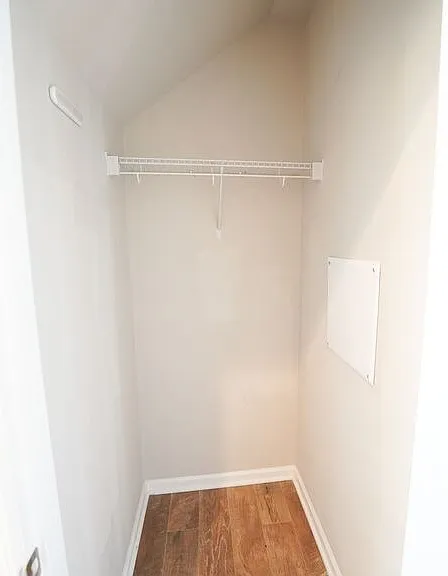 215 Shelton St — Photo 12