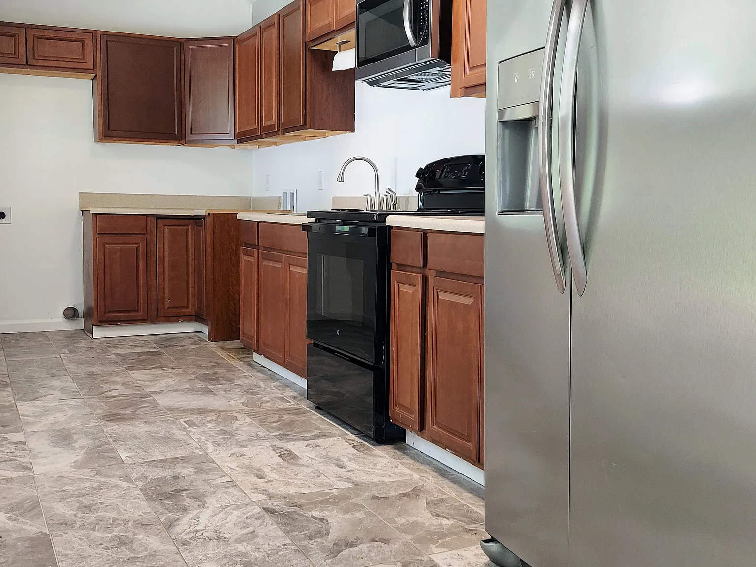 2 bed, 971 sqft, $1,250 — Photo 4