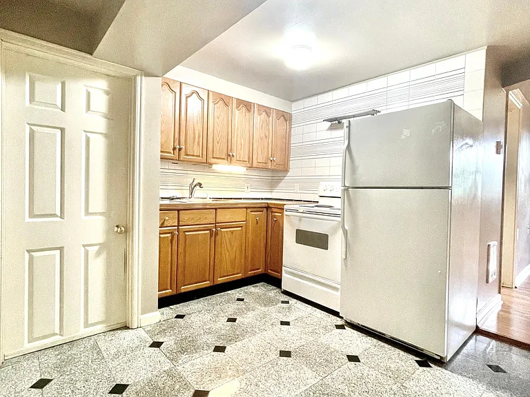901 N M St #4 — Photo 18