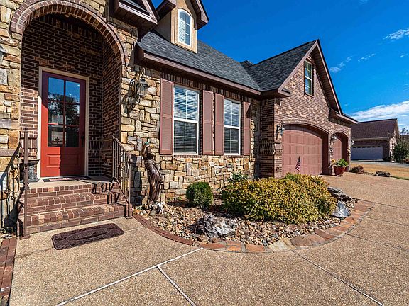 4th image of 115 Moriah Way