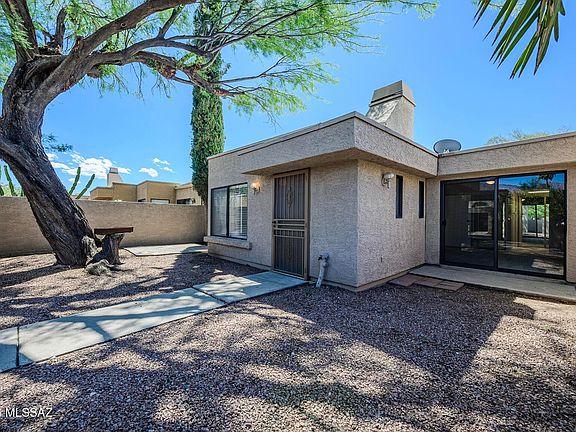 4th image of 4406 E Haven Ln