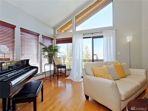 5th image of 22222 6th Ave S Suite 6