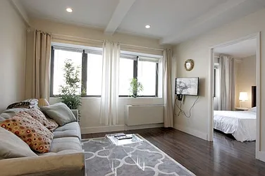 Rented by ER (DO NOT USE)