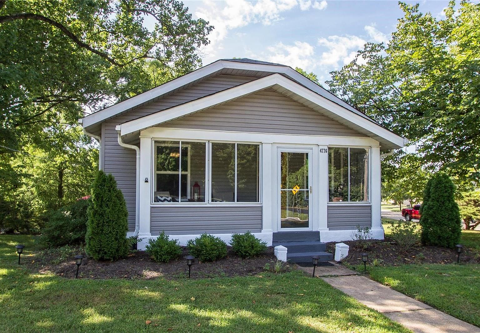 4776 Ringer Rd, Saint Louis, MO 63129 Zillow