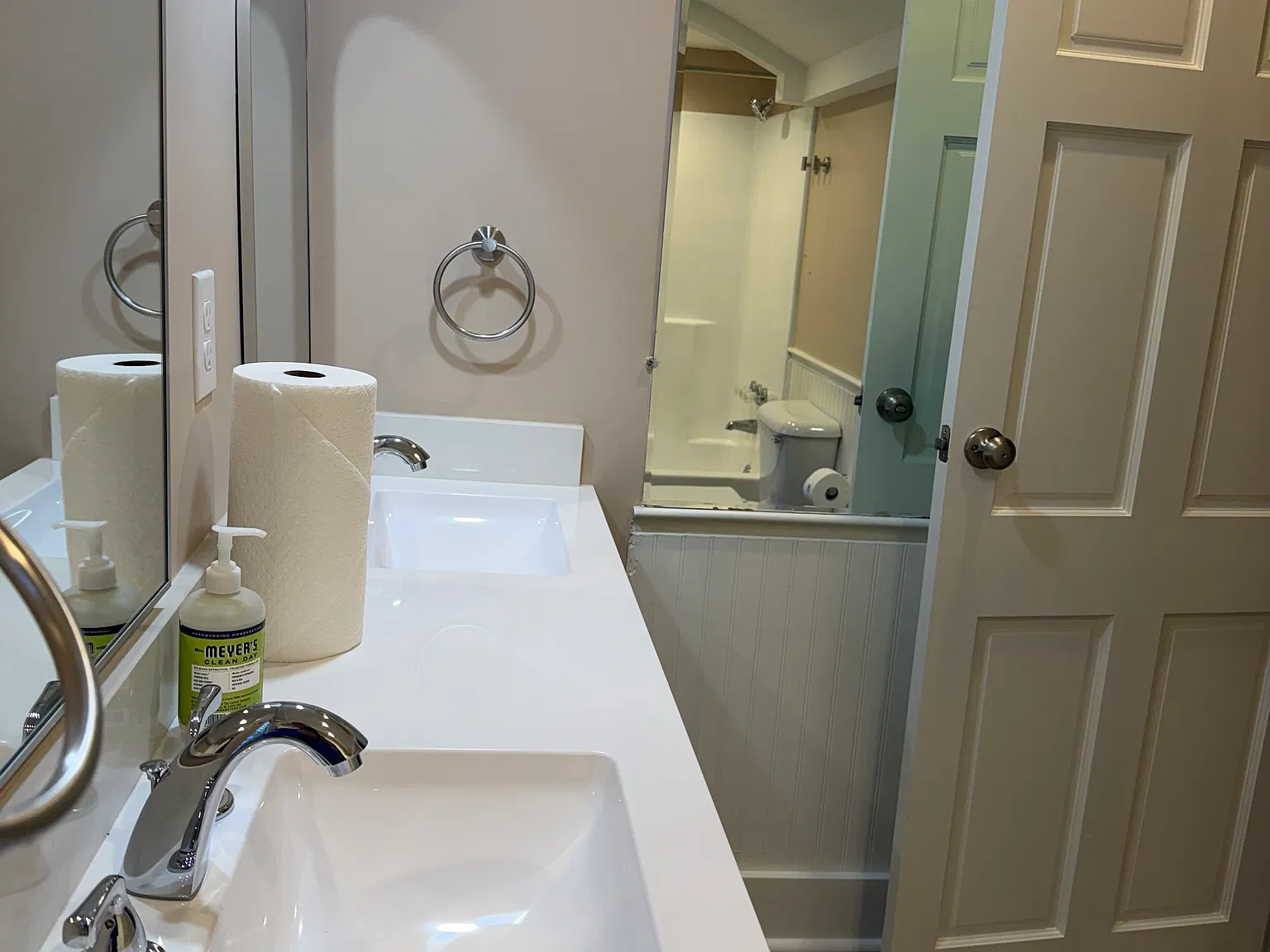 3 bed, 1300 sqft, $2,000 — Photo 3