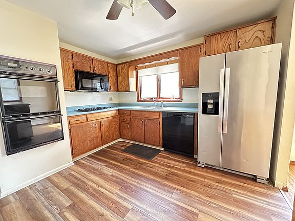 4th image of 1522 Princess Anne Dr
