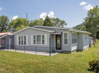 184 Center St, Bristol, VA 24201