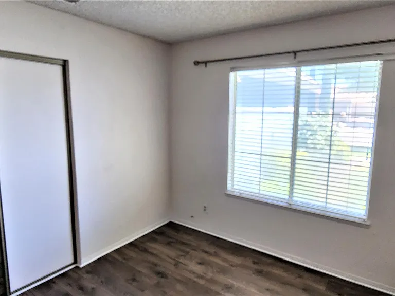3219 W Avenue J4 — Photo 17