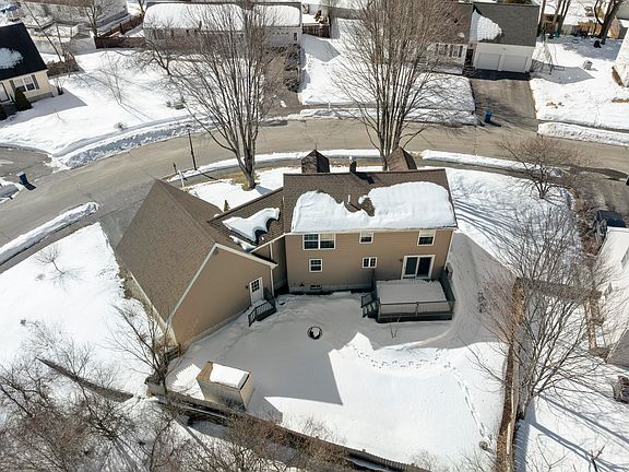 2nd image of 45 Buca Run