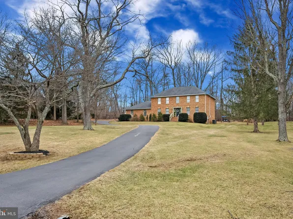 106 Launchris Dr, Winchester, VA 22602