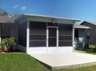 716 Rostock Cir NW, Palm Bay, FL 32907