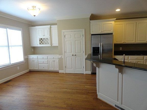 4th image of 2028 Cooper Fields Dr