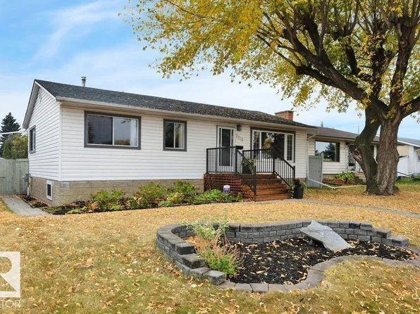 7715 73rd Ave NW, Edmonton, AB T6C 0C4