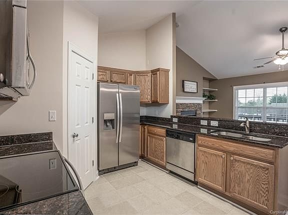 5th image of 4257 Majesty Ct
