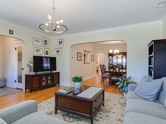 5th image of 7905 W Elmgrove Dr