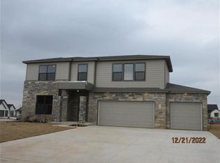 8129 NW 153rd St, Edmond, OK 73013