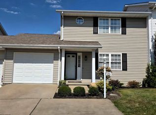 4014 Pinehurst Dr, Morgantown, WV 26505