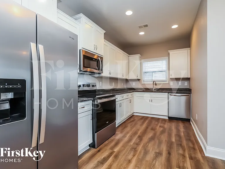 1238 Catawba Way — Photo 6