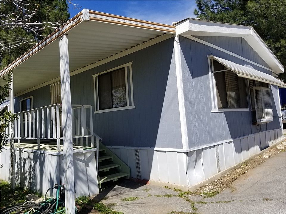 1st image of 32024 Sweetwater Ln