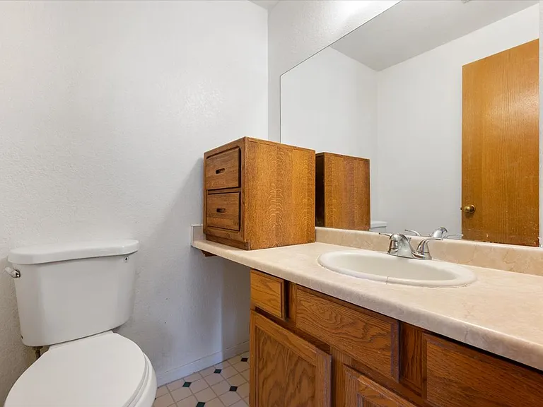 724 W 1720 N #213 — Photo 8
