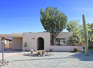433 W Rio Santa Cruz, Green Valley, AZ 85614