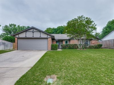 413 Concord Dr, Hurst, TX, 76054
