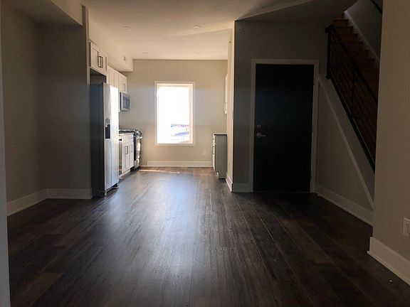 3rd image of 3341 Tulip St #C