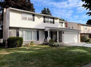 33112 Oakley St, Livonia, MI