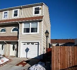 3 Story Townhouse