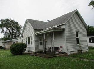 615 N Douglas St, Shelbyville, IL 62565