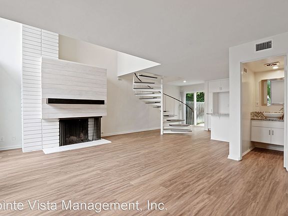 4th image of 145 E 18th St APT 15