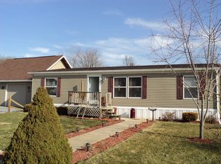 170 Maplewood Ln, Jersey Shore, PA 17740