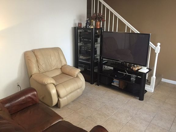 4th image of 9317 Elm Vista Dr. #8