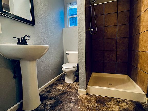 5th image of 5425 E 27th St #1