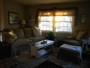 3rd image of 123 Brandon Dr