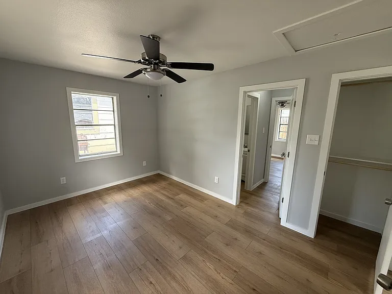 4204 Wipprecht St — Photo 5
