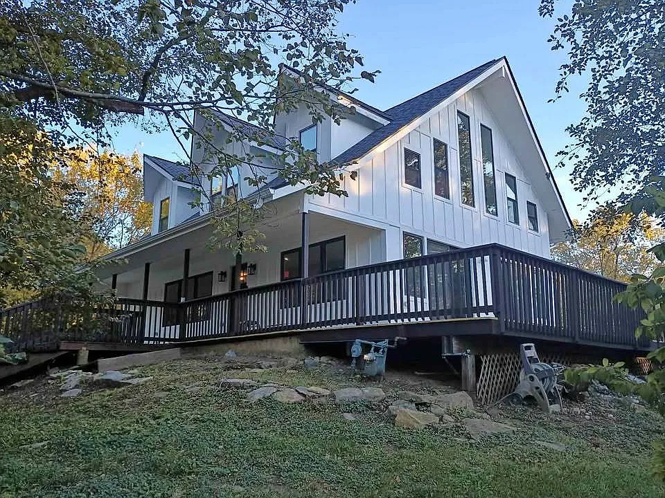 29W139 Childs St